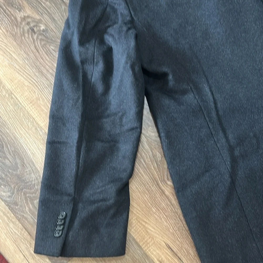Jos. A. Bank Men's Top Coat 3 Button Size R48 Really Dark Gray front pockets - Picture 16 of 16